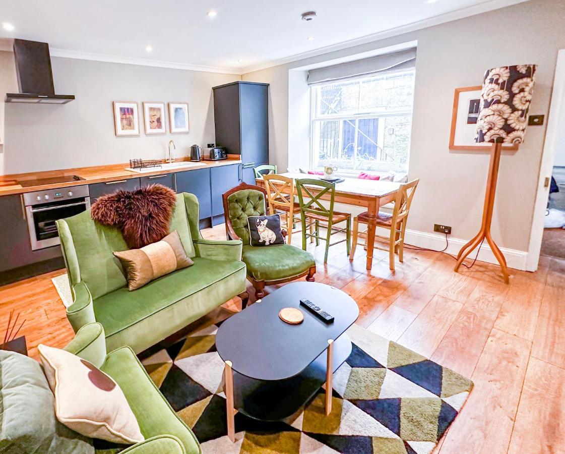 Unique 2 Bed In The Heart Of Bath With Parking Apartment Ngoại thất bức ảnh