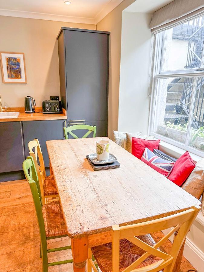 Unique 2 Bed In The Heart Of Bath With Parking Apartment Ngoại thất bức ảnh