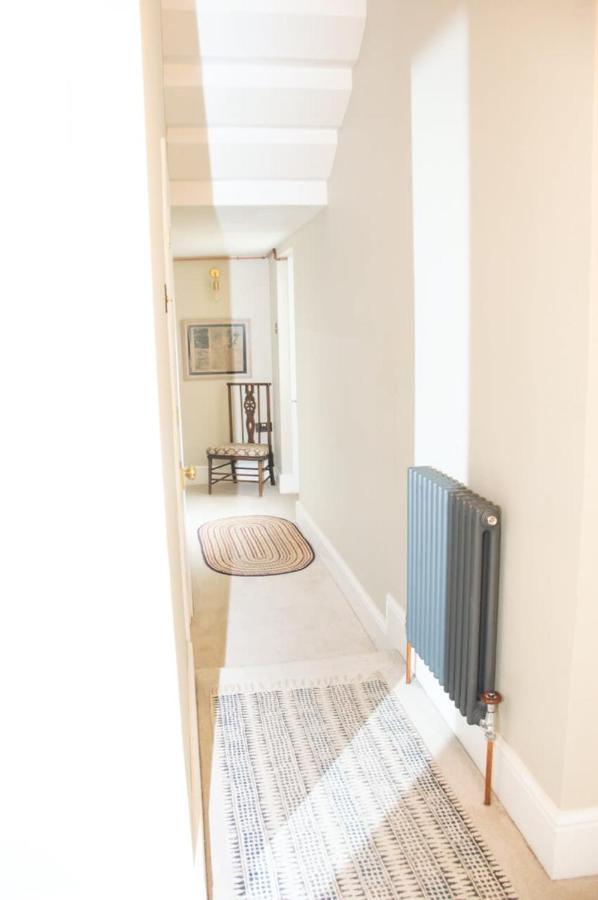 Unique 2 Bed In The Heart Of Bath With Parking Apartment Ngoại thất bức ảnh
